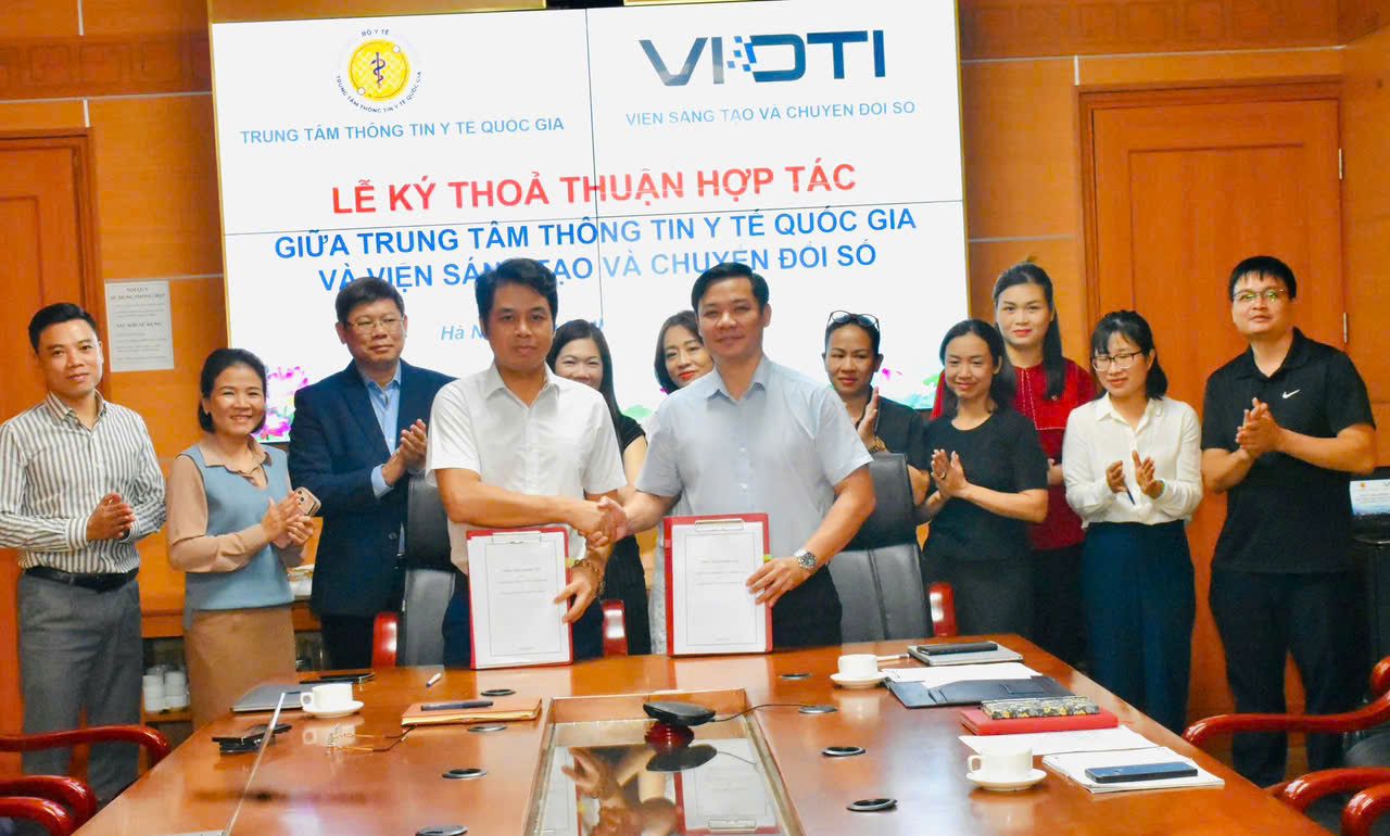 LỄ KÝ KẾT THOẢ THUẬN HỢP TÁC GIỮA TRUNG TÂM THÔNG TIN Y TẾ QUỐC GIA VÀ VIỆN SÁNG TẠO VÀ CHUYỂN ĐỔI SỐ Y TẾ